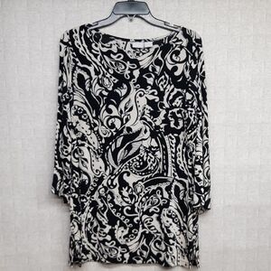 Chico's Travelers Black and Off-White Scroll Print Tunic Blouse